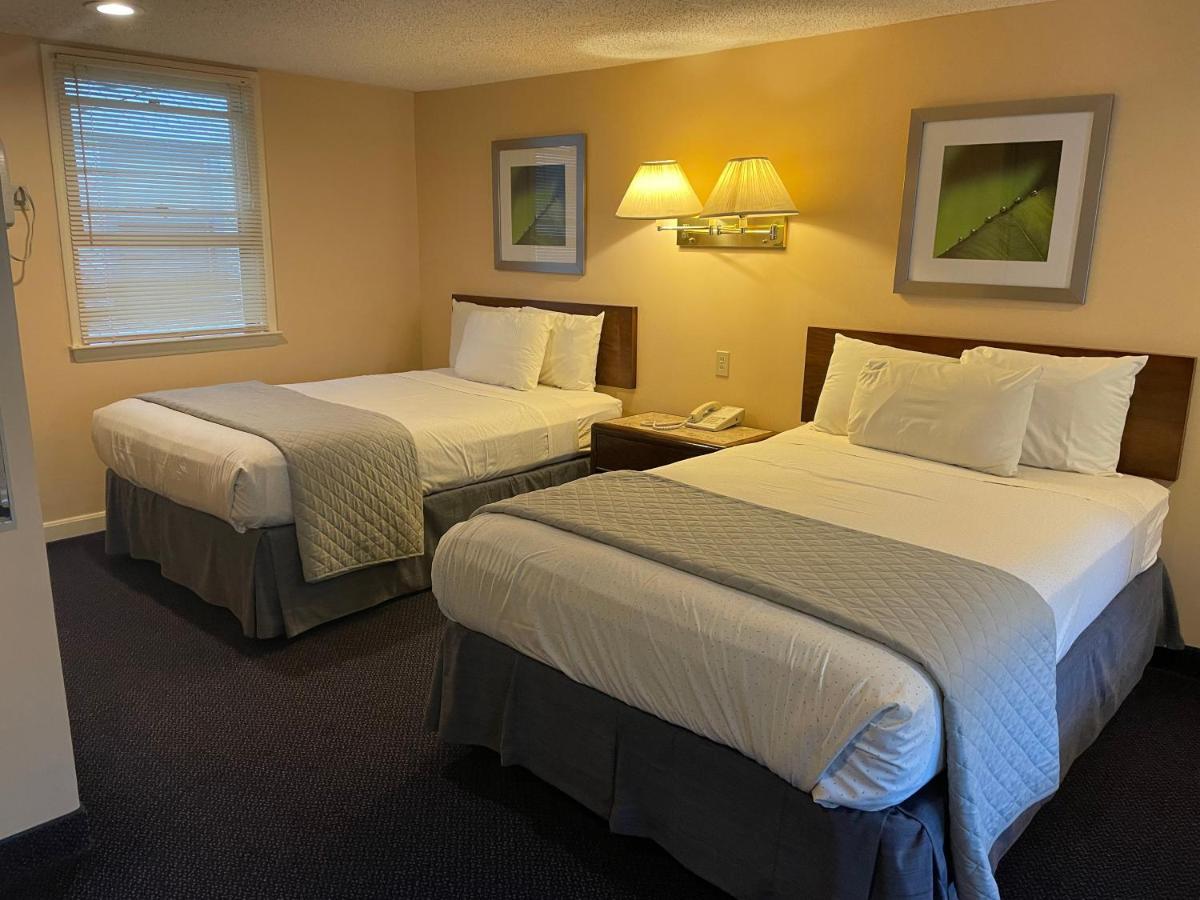 Brentwood Motor Motel 2*